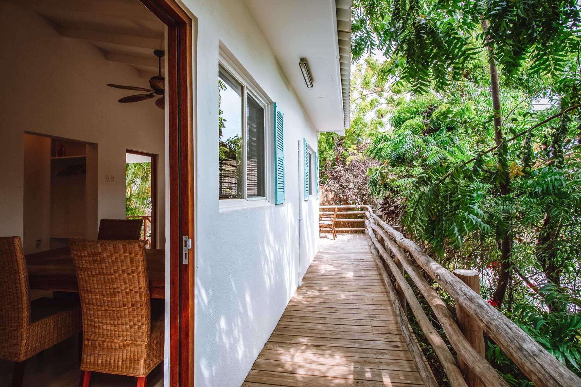 Tuk Tropical Boutique Resort Jan Thiel Вилемстад Стая снимка